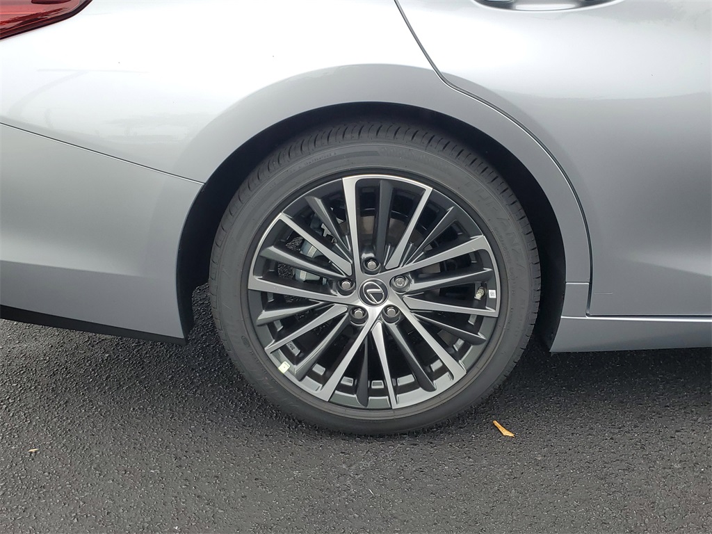 new 2025 Lexus ES car, priced at $50,289