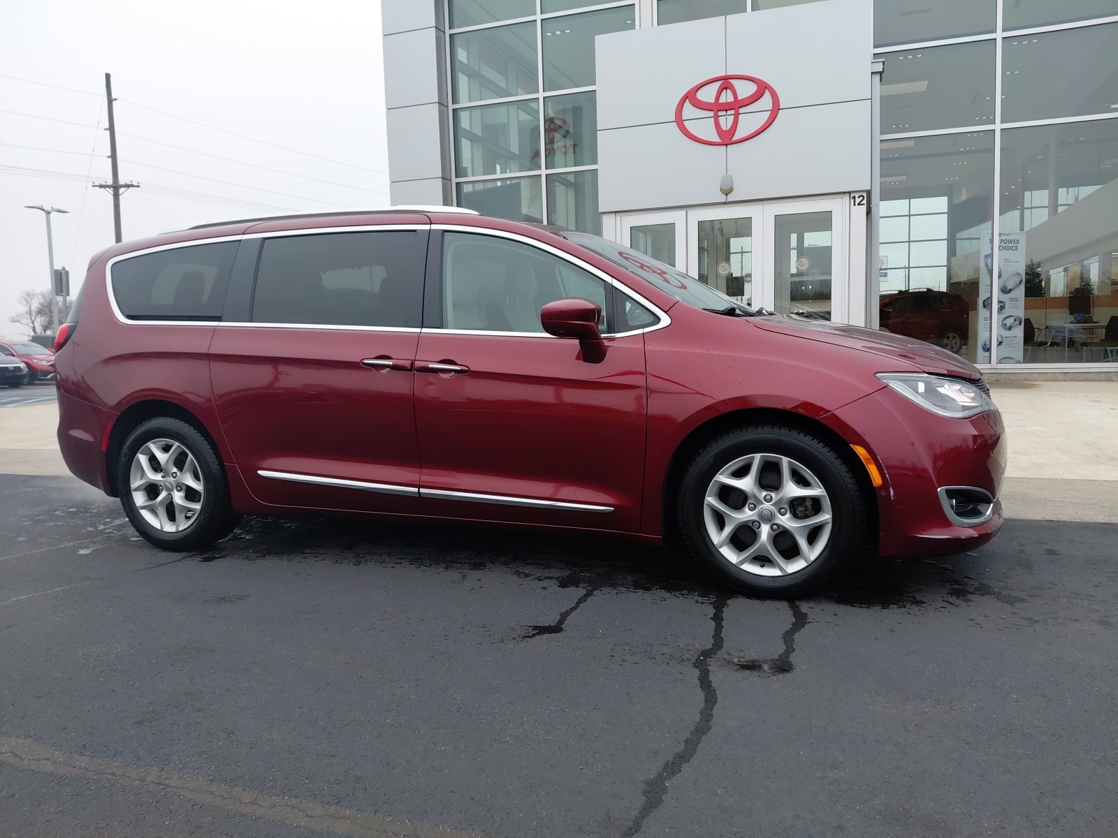 used 2019 Chrysler Pacifica car, priced at $23,053
