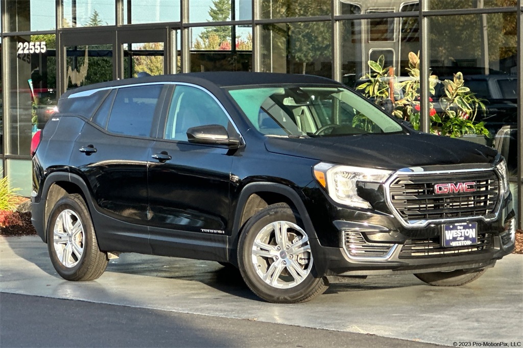 used 2024 GMC Terrain car, priced at $24,938