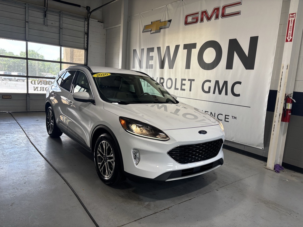 used 2020 Ford Escape car, priced at $15,547