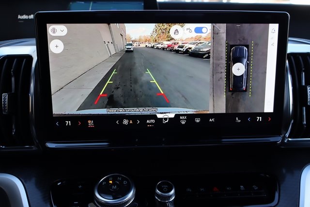 new 2025 Ford Expedition car, priced at $85,155