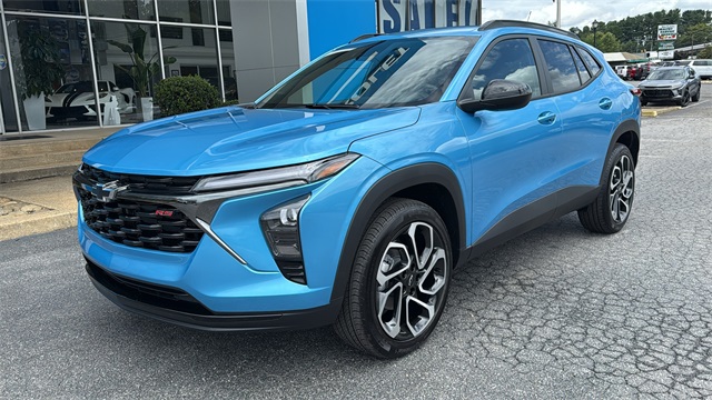 new 2025 Chevrolet Trax car, priced at $26,570