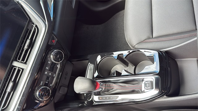 new 2025 Chevrolet Trax car, priced at $26,570