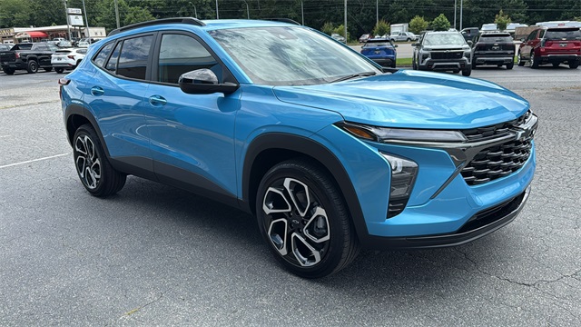 new 2025 Chevrolet Trax car, priced at $26,570