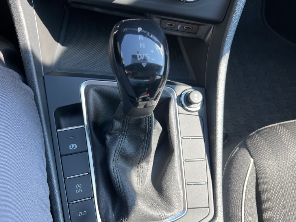 used 2022 Volkswagen Jetta car, priced at $18,900