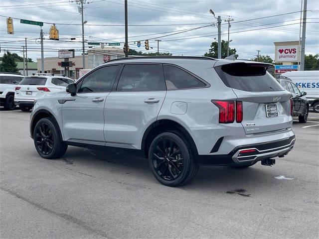 used 2023 Kia Sorento car, priced at $31,888