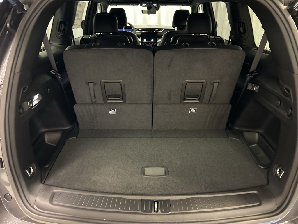 new 2025 Jeep Grand Cherokee L car, priced at $52,335