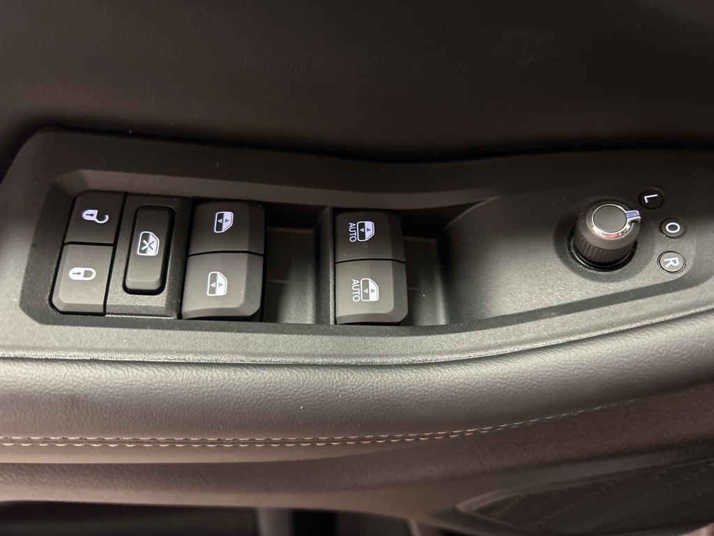 new 2025 Jeep Grand Cherokee L car, priced at $52,335