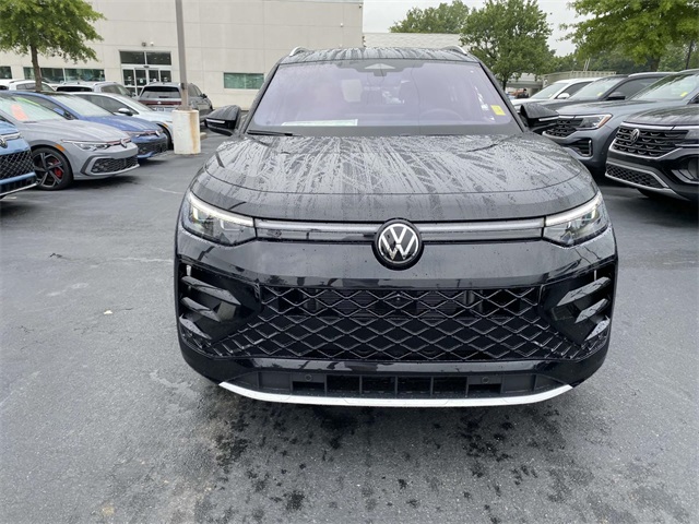 new 2025 Volkswagen Tiguan car, priced at $43,036
