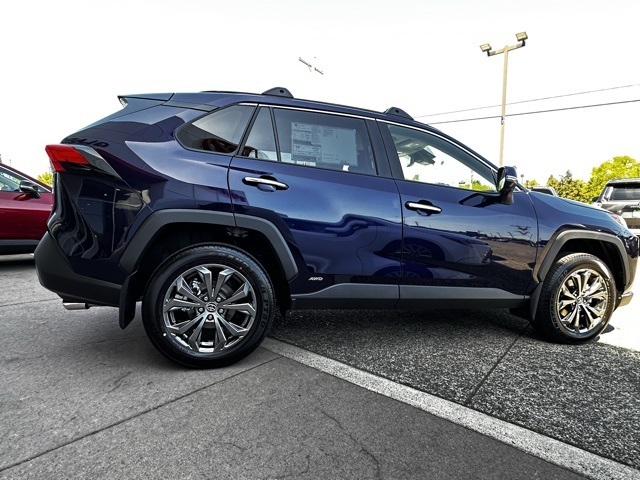 new 2025 Toyota RAV4 Hybrid car