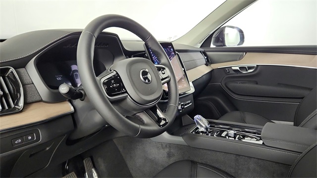 new 2025 Volvo XC90 Plug-In Hybrid car, priced at $78,805