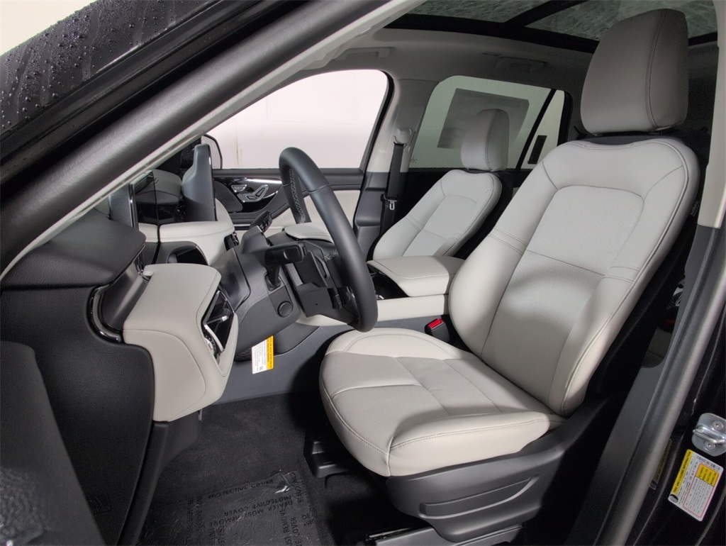 new 2025 Lincoln Aviator car, priced at $62,870