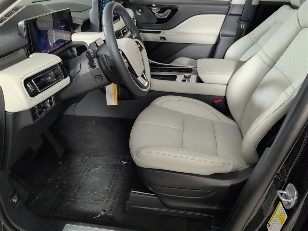 new 2025 Lincoln Aviator car, priced at $62,870