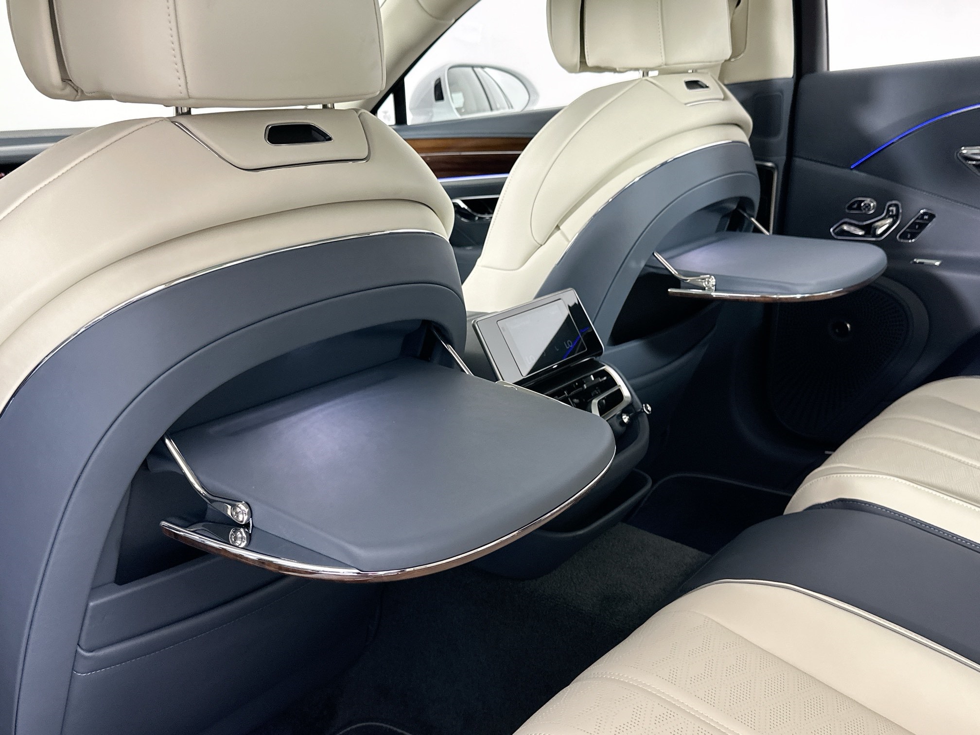 new 2025 Bentley Flying Spur car
