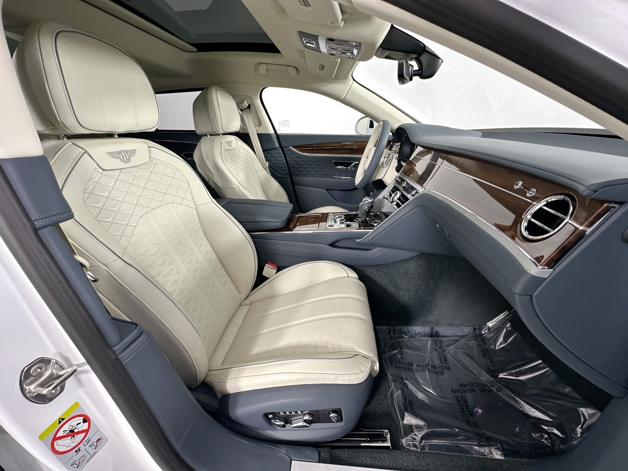 new 2025 Bentley Flying Spur car