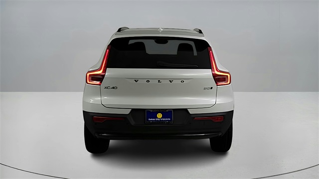 new 2026 Volvo XC40 car, priced at $50,150