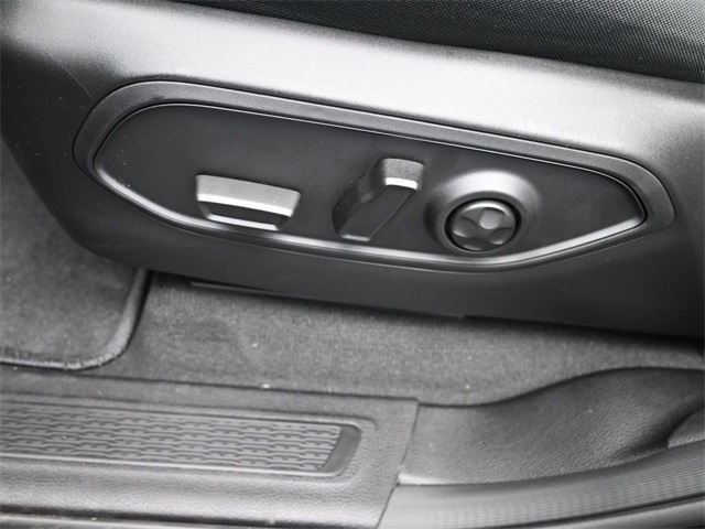 new 2025 Jeep Grand Cherokee L car, priced at $43,920