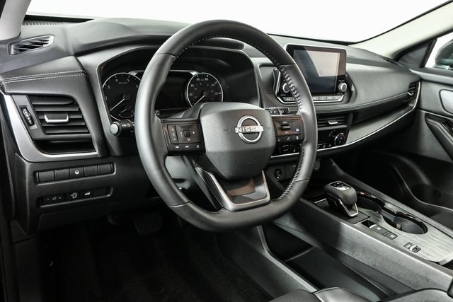 used 2025 Nissan Rogue car, priced at $25,900