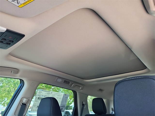new 2025 Nissan Pathfinder car, priced at $43,945