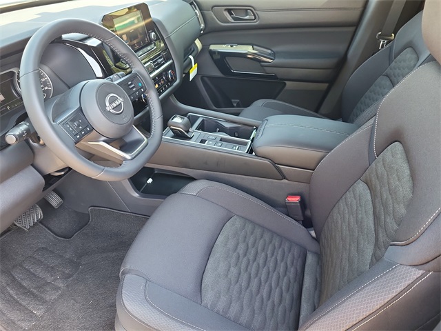 new 2025 Nissan Pathfinder car, priced at $43,945