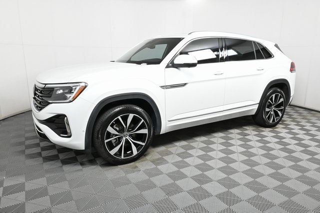 new 2025 Volkswagen Atlas Cross Sport car, priced at $54,592