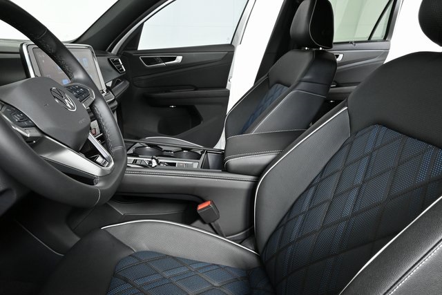 new 2025 Volkswagen Atlas Cross Sport car, priced at $54,592