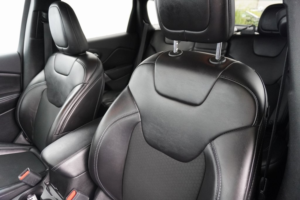 used 2019 Jeep Cherokee car, priced at $14,400