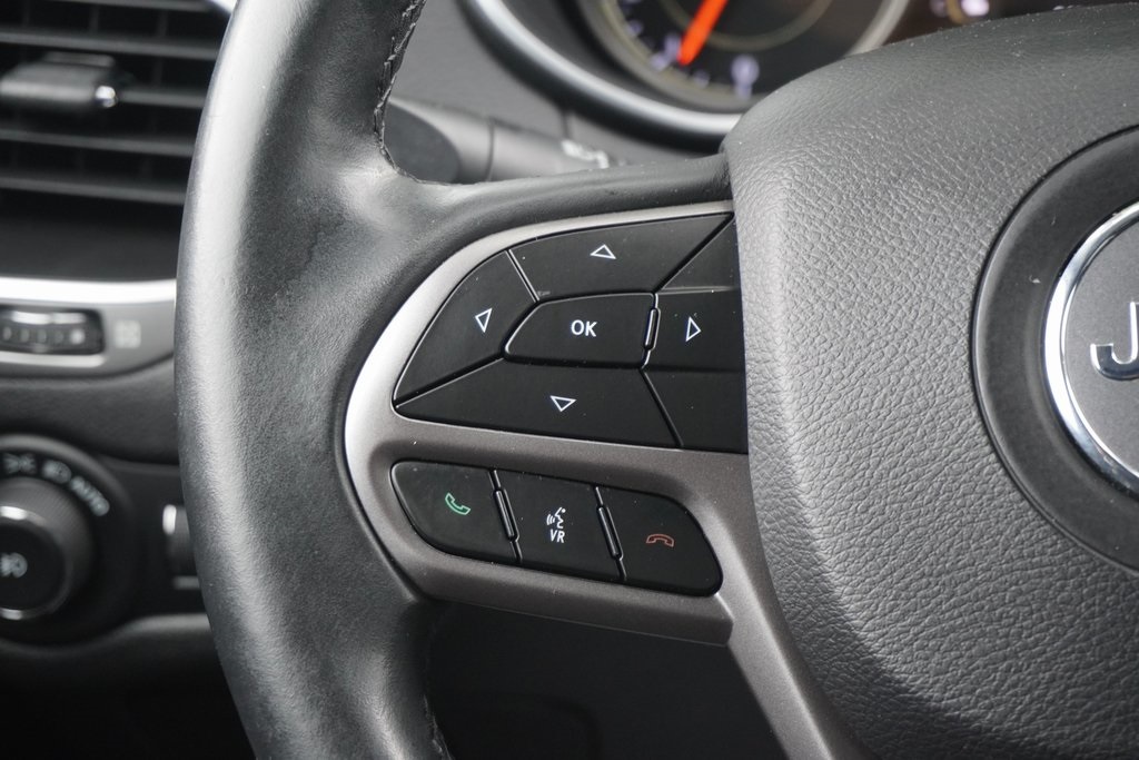 used 2019 Jeep Cherokee car, priced at $14,400