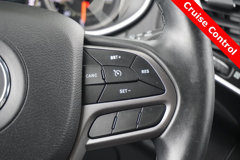 used 2019 Jeep Cherokee car, priced at $14,400