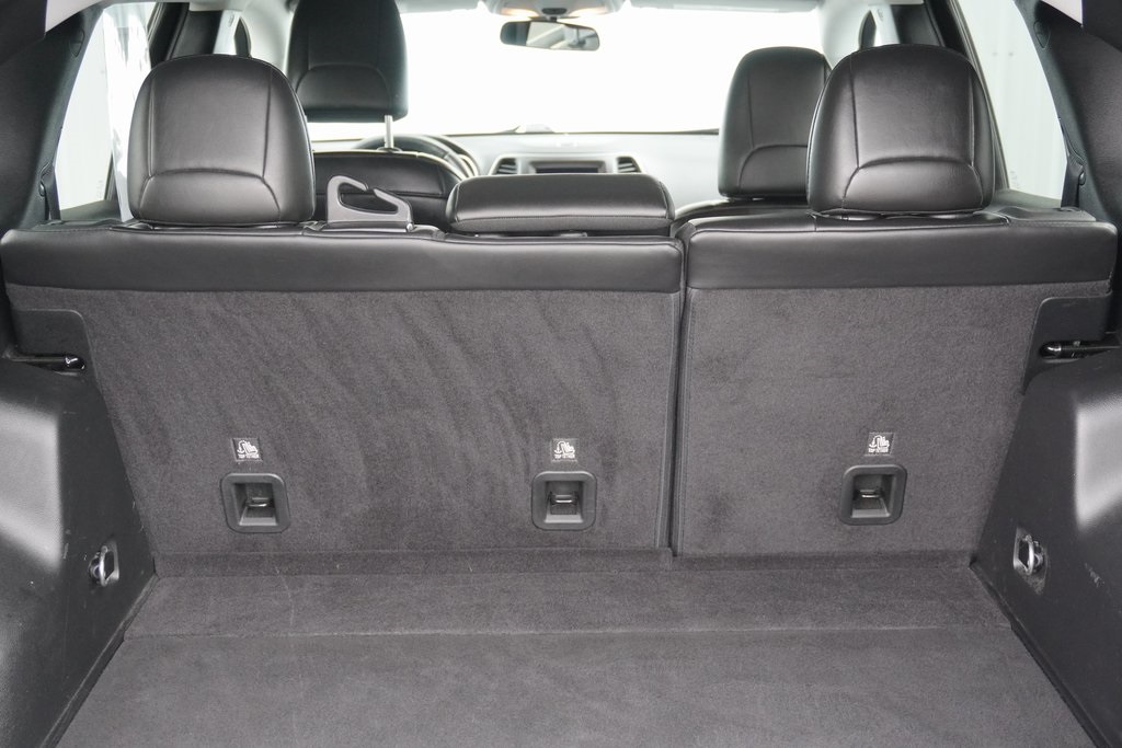 used 2019 Jeep Cherokee car, priced at $14,400