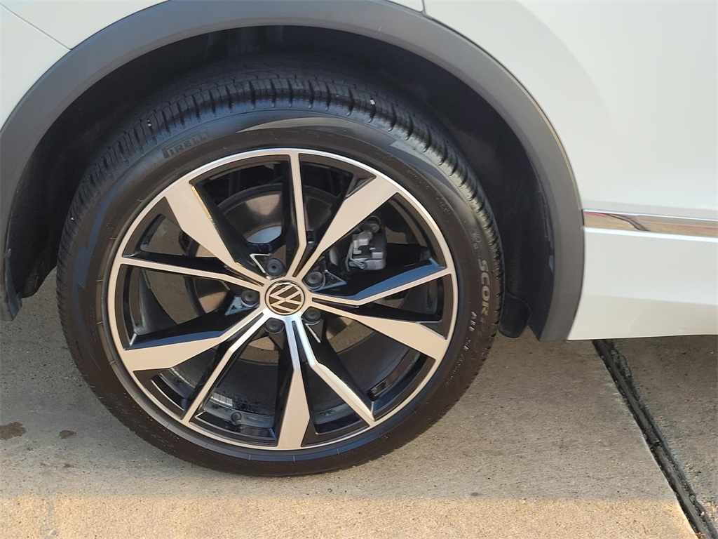 used 2024 Volkswagen Tiguan car, priced at $33,789