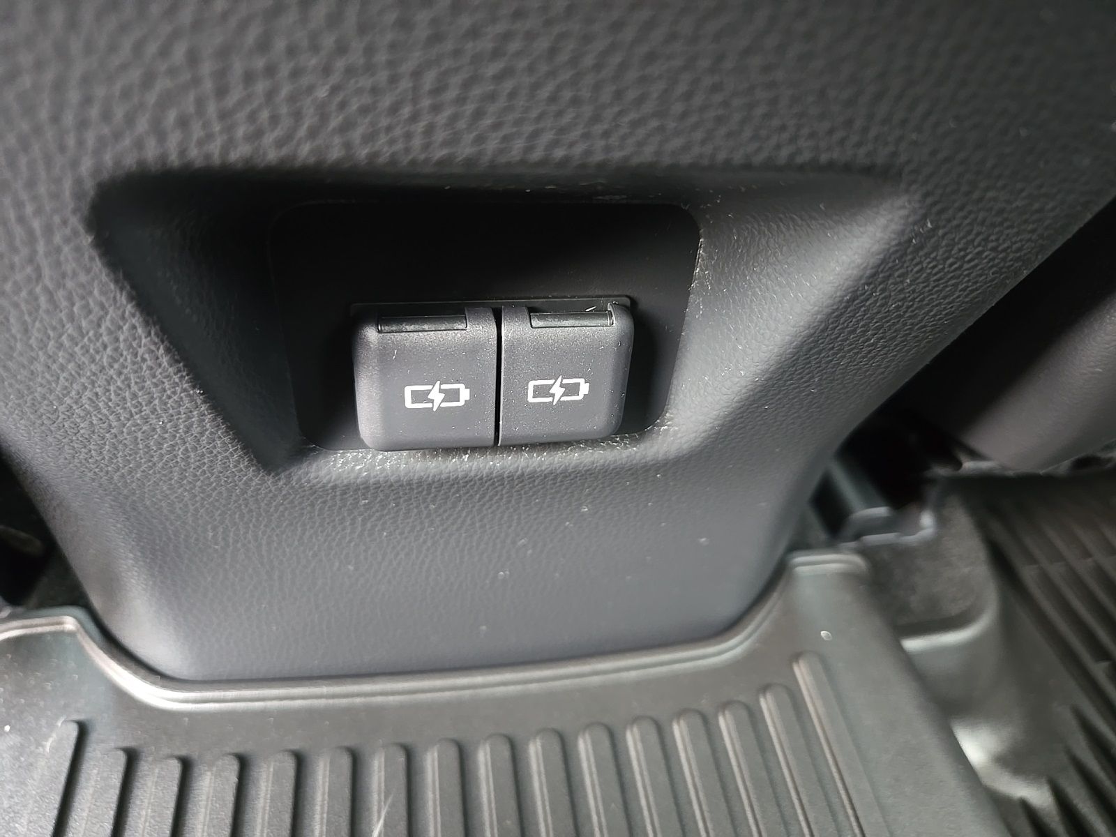 used 2022 Toyota RAV4 Hybrid car, priced at $36,513