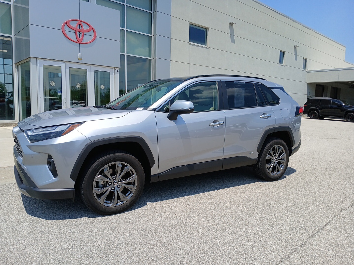 used 2022 Toyota RAV4 Hybrid car, priced at $36,513