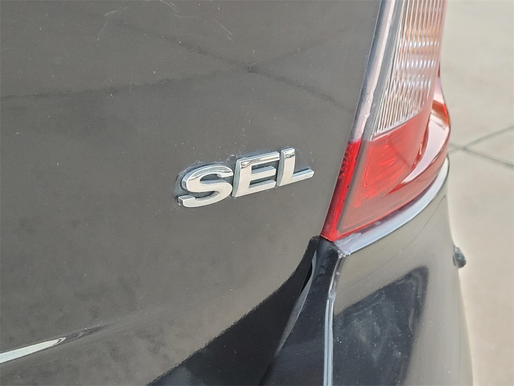 used 2013 Ford Edge car, priced at $6,940