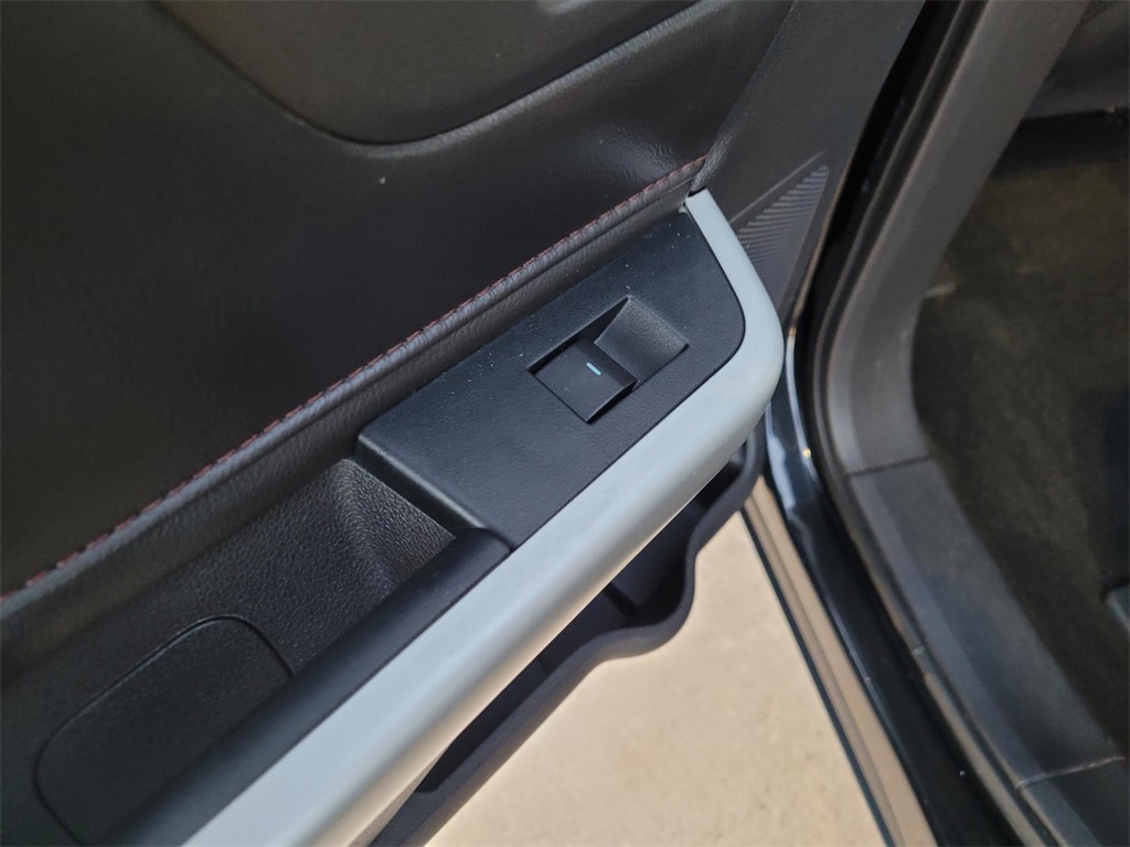 used 2013 Ford Edge car, priced at $6,940