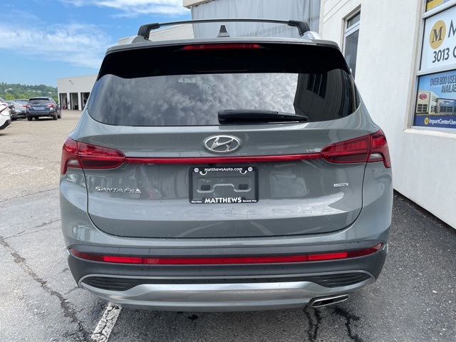 used 2022 Hyundai Santa Fe car, priced at $27,990