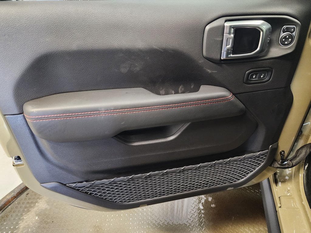 new 2025 Jeep Wrangler car, priced at $67,999