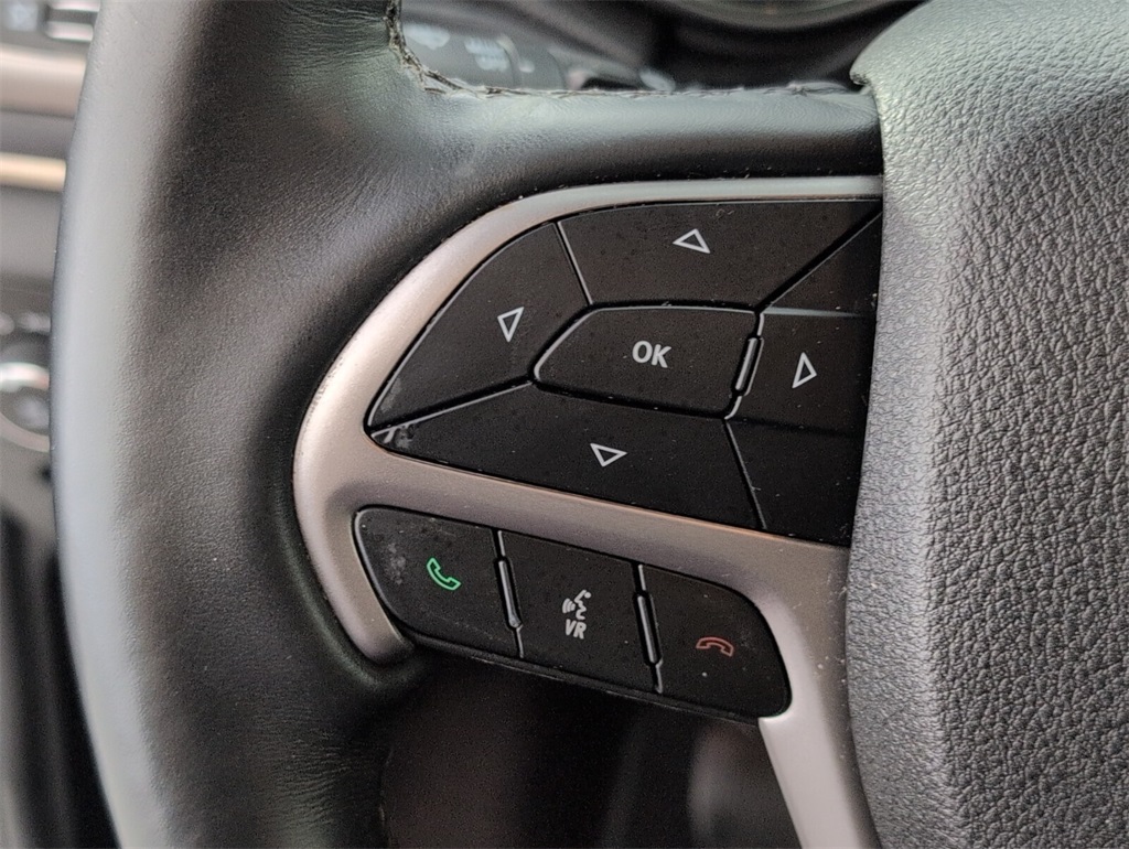 used 2018 Jeep Grand Cherokee car, priced at $15,868