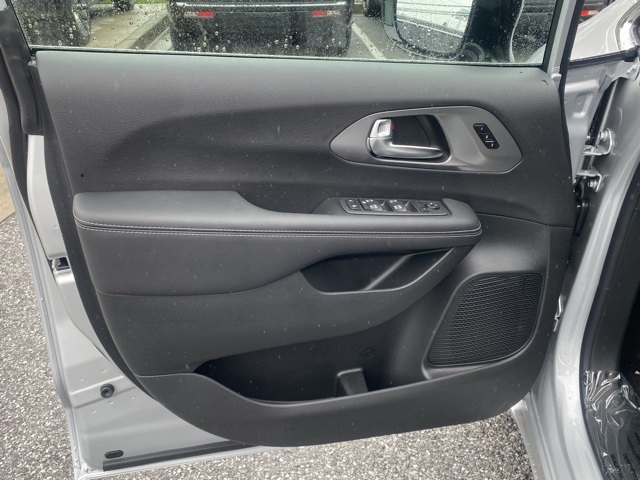 new 2026 Chrysler Pacifica car, priced at $38,700