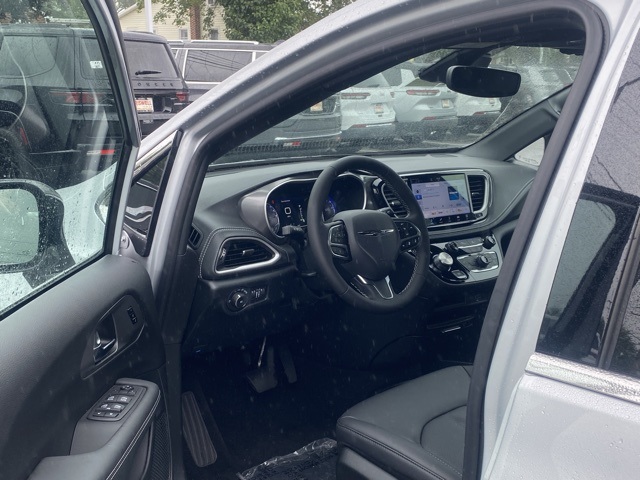 new 2026 Chrysler Pacifica car, priced at $38,700