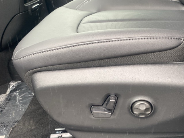 new 2026 Chrysler Pacifica car, priced at $38,700