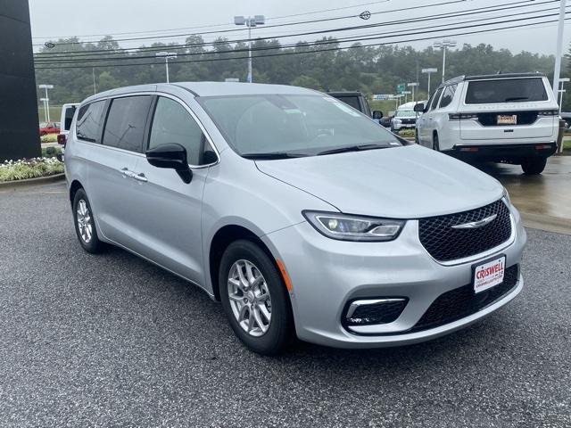 new 2026 Chrysler Pacifica car, priced at $38,700