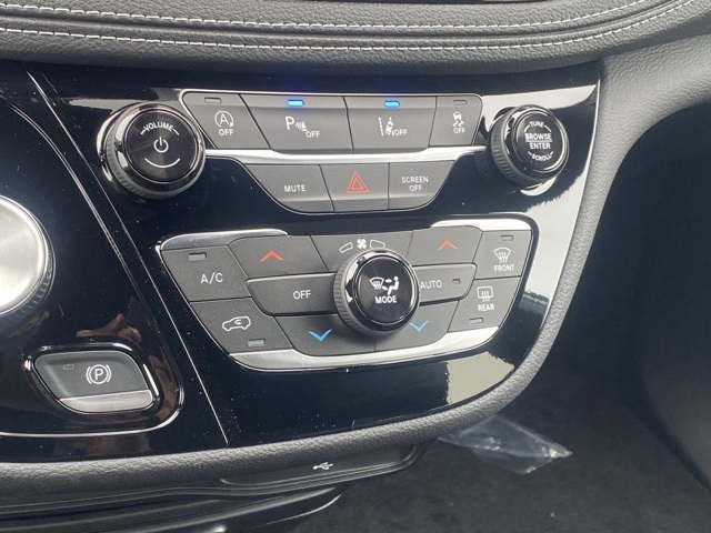 new 2026 Chrysler Pacifica car, priced at $38,700