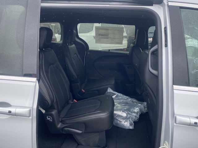 new 2026 Chrysler Pacifica car, priced at $38,700