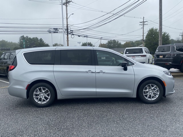 new 2026 Chrysler Pacifica car, priced at $38,700