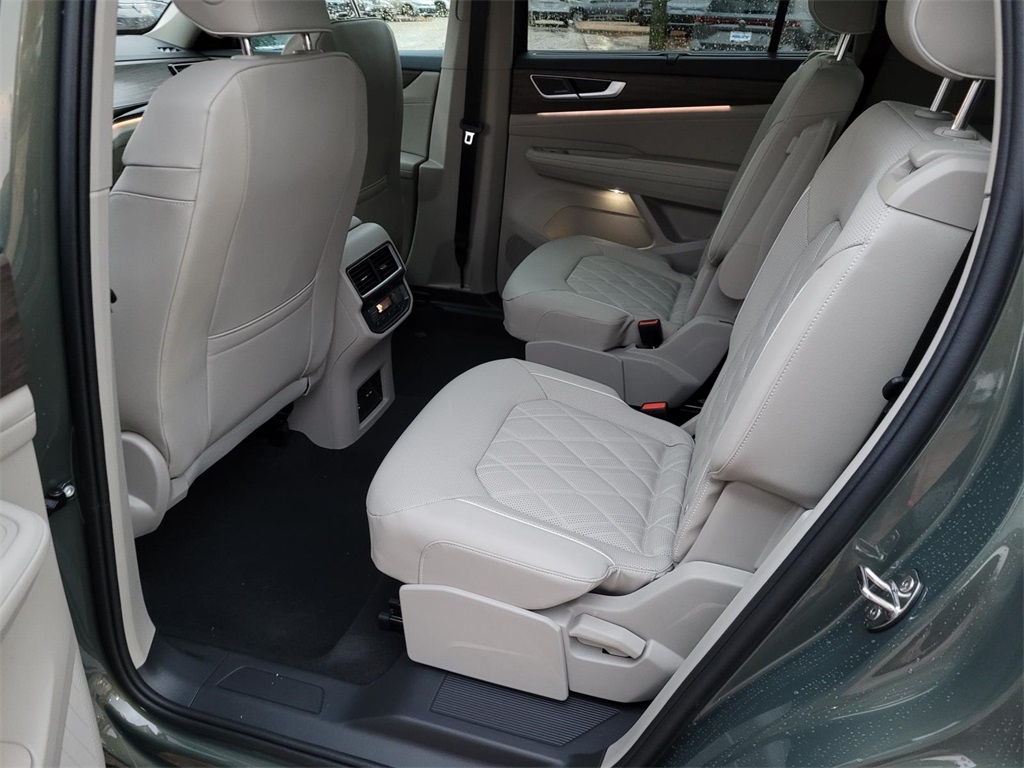 new 2026 Volkswagen Atlas car, priced at $52,779