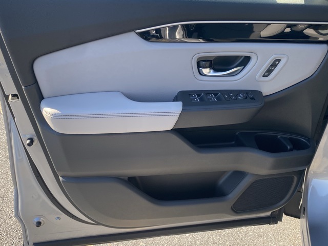 new 2025 Honda Pilot car, priced at $46,755