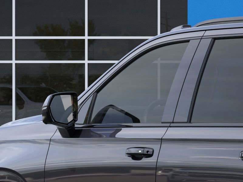 new 2025 Chevrolet Suburban car, priced at $79,670