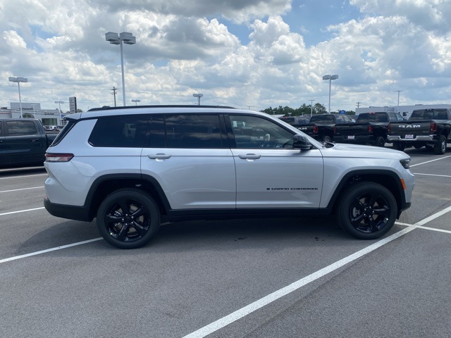 new 2025 Jeep Grand Cherokee L car, priced at $49,246