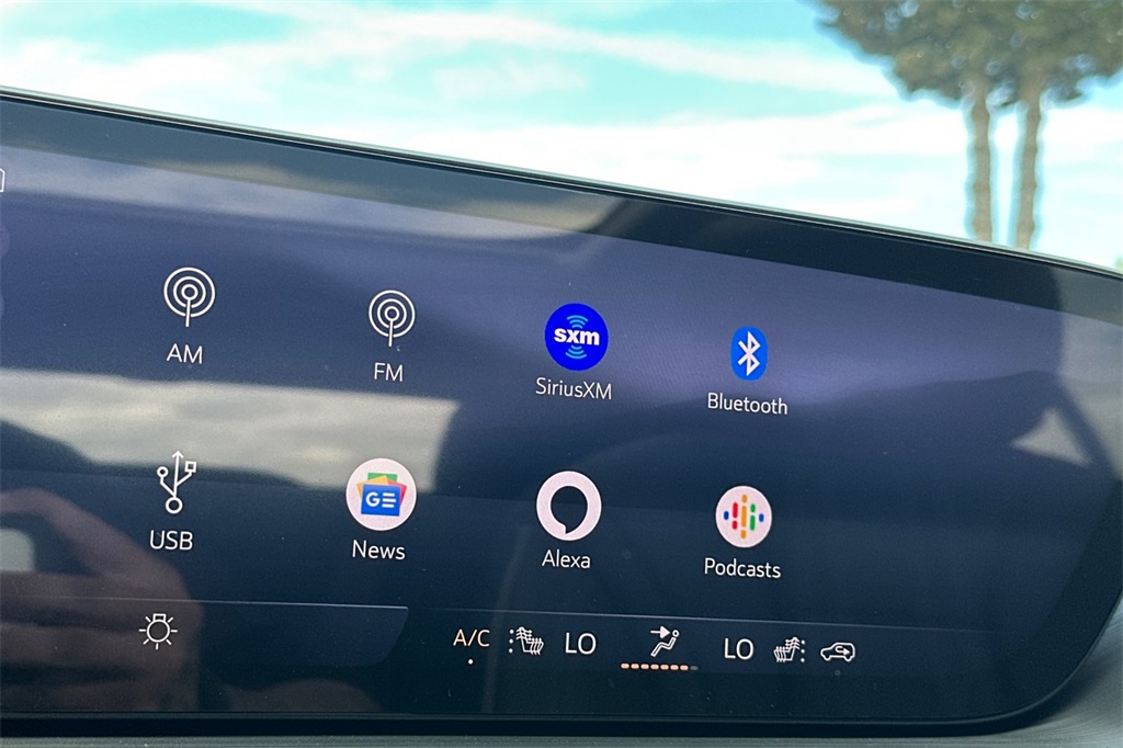 new 2025 Buick Envision car, priced at $48,195